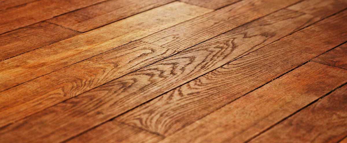 Unterhaltsreinigung und Pflege von Parkettböden